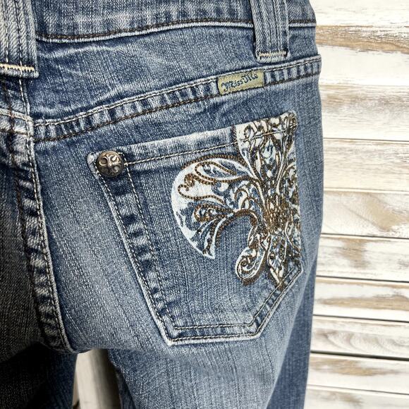 MISS ME JP4738 Women's Fleur De Lis Boot Cut Distressed Jeans Med Wash 27 - Picture 11 of 16